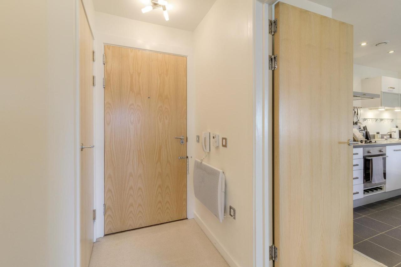 Appartement Nest Easy - Alpha House à Northampton Extérieur photo